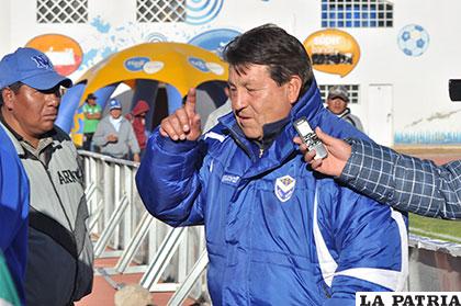 Víctor Barrientos fue el primero en ser reemplazado