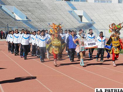 El anfitrión, Oruro, durante la inauguración de los juegos