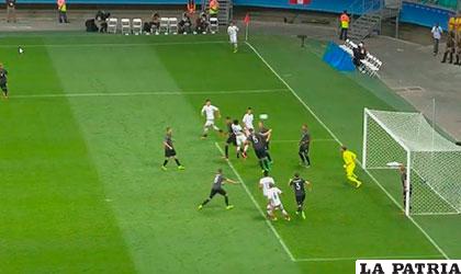 El gol de Peralta, de México, a Alemania /larepublica.pe