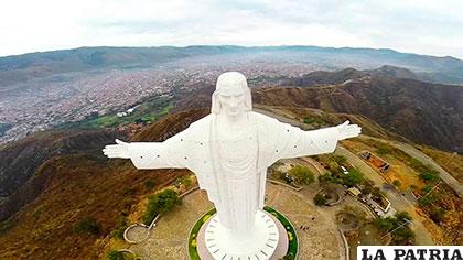 Vista aérea del Cristo de la Concordia, el más grande del mundo /i.ytimg.com