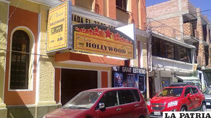 Cines en Oruro, causan reacción en la población