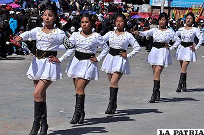 Las guaripoleras de la unidad educativa 