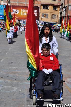 No existe impedimento para demostrar el civismo en el colegio 