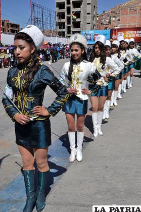 Guaripoleras del colegio Naciones Unidas