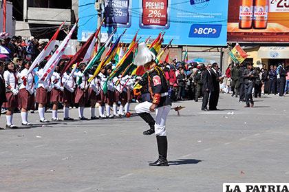 Demostración de destreza del guaripolero del Colegio Sierra Galvarro