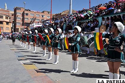 Guaripoleras de la Unidad Educativa 