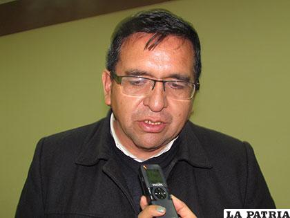 Javier Olivares, directivo del raquetbol orureño