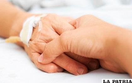 Plantean proyecto de ley sobre muerte digna /HUFFINGTONPOST.ES