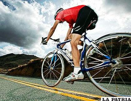Daniel Amadeo Baquin viajó en bicicleta más de 2.900 kilómetros