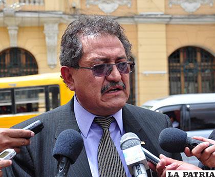 Alcalde Edgar Bazán habla sobre postura orureña ante el pacto fiscal