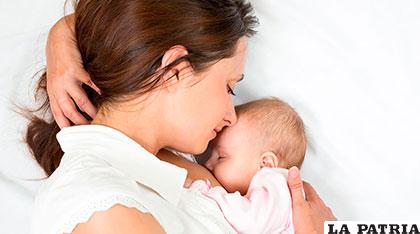 Nueva York autorizará habitaciones públicas para madres lactantes