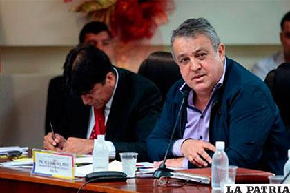 El ministro de Petróleo, Eulogio Del Pino