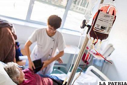 Al año se necesitan muchas transfusiones para gente enferma