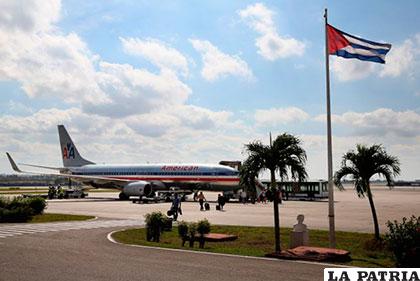 Retornan los vuelos comerciales a Cuba después de 50 años