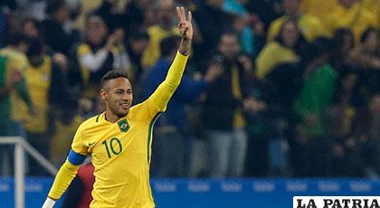 Neymar fue autor del primer gol ante Colombia