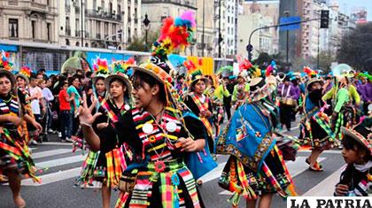 La danza boliviana estuvo presente en Buenos Aires /lostiempos.com