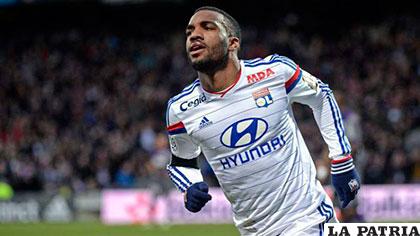 Alexandre Lacazzete, delantero del 
Olympique de Lyon