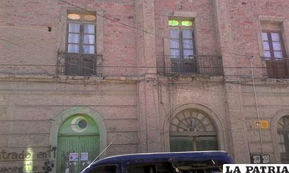 Fachada de la casa patrimonial García Meneses está en riesgo