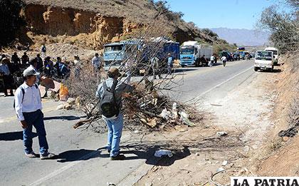 Campesinos de Tarija cumplen con sus medidas de presión /APG