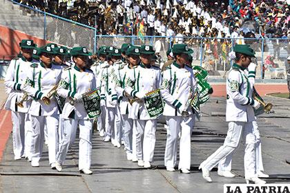 25 años de música con instrumentos de bronce junto al Liceo Oruro