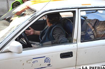 Algunos conductores al principio se resistieron, pero luego se colocaron el cinturón