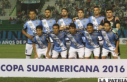 El plantel de Blooming decidido a ganar esta noche /APG