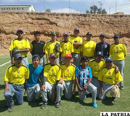 Integrantes del seleccionado orureño de béisbol