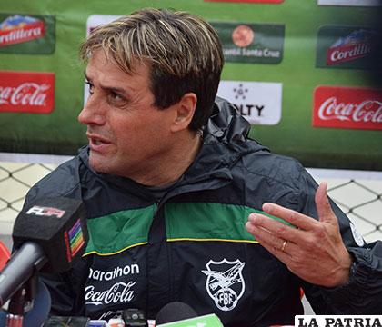 Ángel Guillermo Hoyos entrenador del seleccionado boliviano /APG