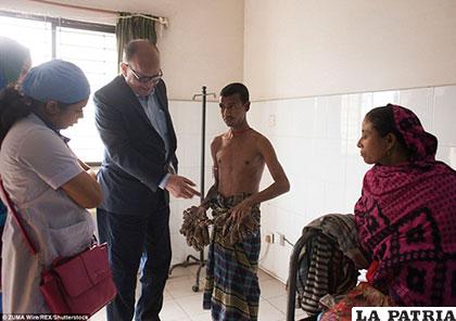 Bajandar es evaluado por médicos en el hospital