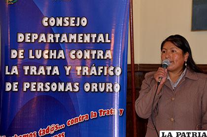 Feliza Ramos explica los logros del Consejo Departamental de Trata y Tráfico de Personas