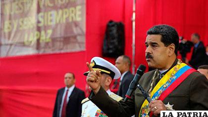 Maduro alerta a Fuerzas Armadas a preparase ante una 