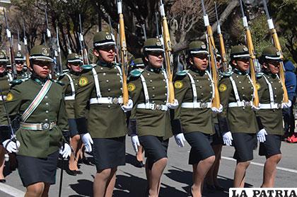 Gallardía de las alumnas de la Esbapol