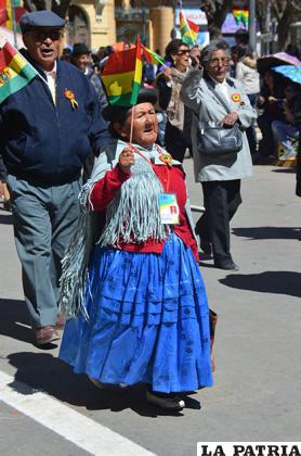 Fervor cívico de las personas de la tercera edad