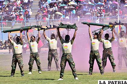 Los ejercicios realizados con piezas de mortero del Regimiento de 
Infantería 22 