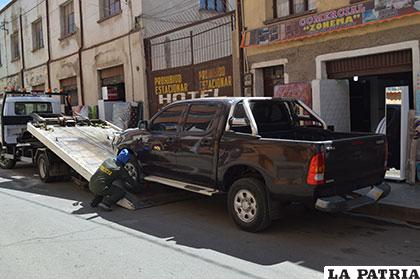 El vehículo del senador Gonzalo Choque Huanca fue remolcado