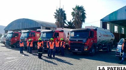 Carros bomberos de YPFB que operan en Tarija /ANF