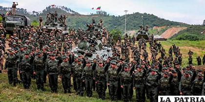 Militares venezolanos participaron en un acto oficial presidido por el ministro de Defensa, Vladimir Padrino