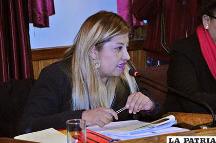 Denisse Villca pide exigir mayor inversión para proyectos de impacto en Oruro