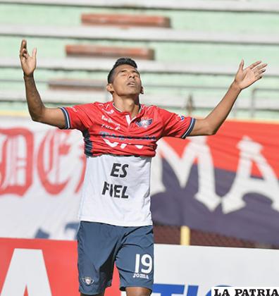 Gilbert Álvarez fue autor de los dos goles 