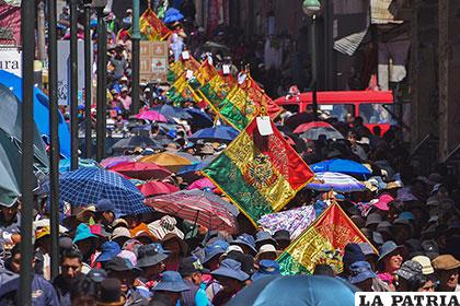 Masiva marcha de gremiales