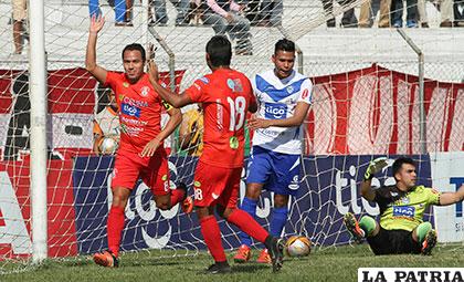 Gualberto Mojica a los 16 minutos abrió el marcador en favor de los locales