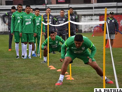 En la víspera comenzó la preparación del combinado boliviano /APG
