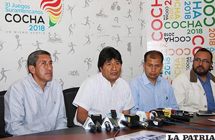 Los delegados sudamericanos se reunieron con el Presidente Evo Morales /APG