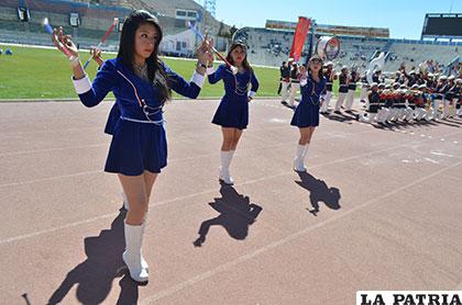 Hermosas guaripoleras del colegio nacional Mixto San José