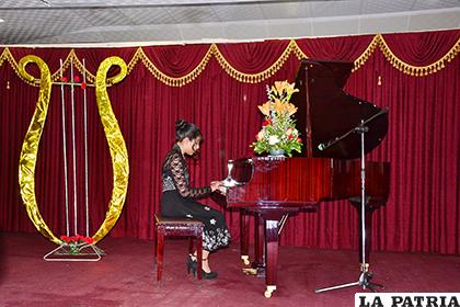 Recital mensual de piano mostró el talento de losniños orureños 