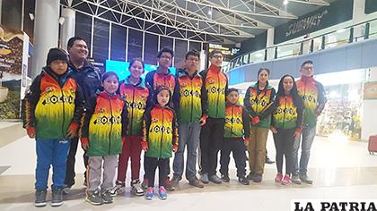 La delegación orureña de ajedrez que participó en el Panamericano /GENTILEZA DE HENRY TITICHOCA
