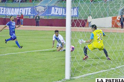 La acción del gol de Jair Torrico que dio el empate parcial (1-1) a San José

