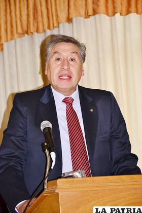 Presidente de la Cámara de Comercio, Fernando Dehne Franco 
