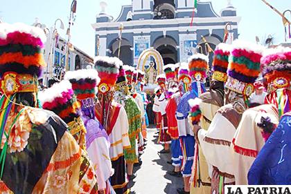 Los chunchos escoltan a su patrono San Roque 