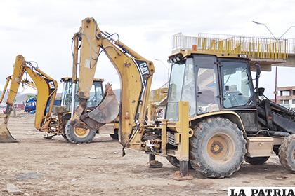 En Oruro, existe una importante cantidad de maquinaria pesada que trabaja particularmente /ARCHIVO